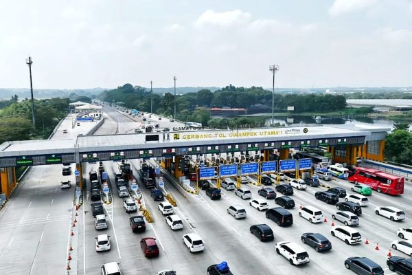 contraflow diperpanjang dari km 47 hingga km 65 tol japek 72473