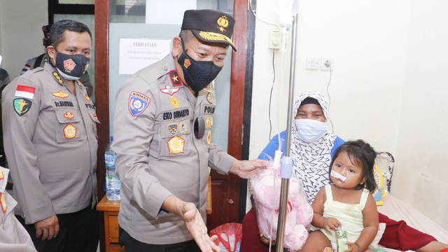 dalam rangka hut dokkes polri dan hut bhayangkara ke 75 tahun polda papua laksanakan kegiatan operasi bibir sumbing gratis 28869