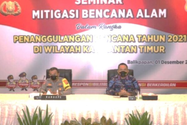 dalam rangka menanggulangi bencana polda kaltim gelar seminar mitigasi bencana alam 25237