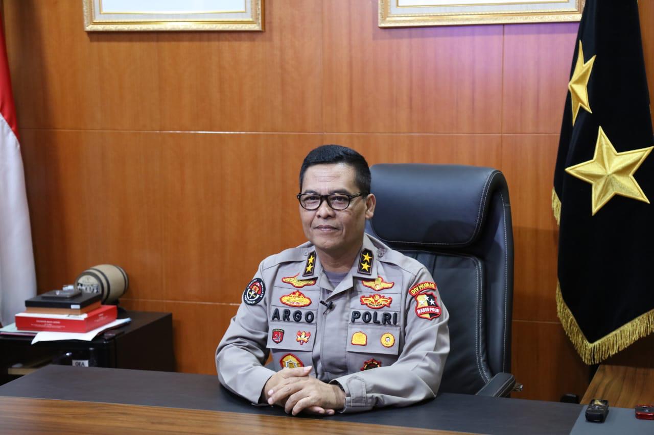 dalam rangka menyambut hari bhayangkara ke 74 polri bantu penuhi kekurangan stok darah pmi 11173
