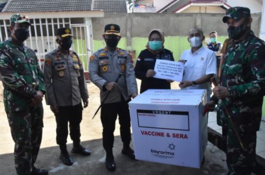 danrem 044 gapo bersama wakapolda sumsel tinjau pendistribusian vaksin 9327