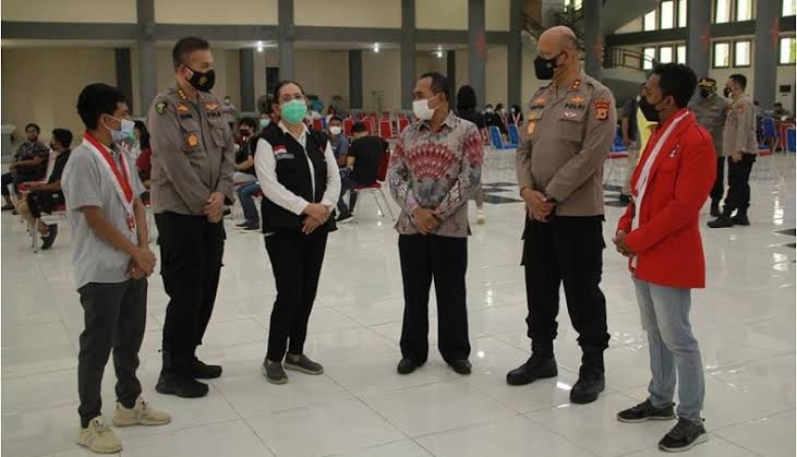 densus 88 arrested suspected terrorist in makassar 40970