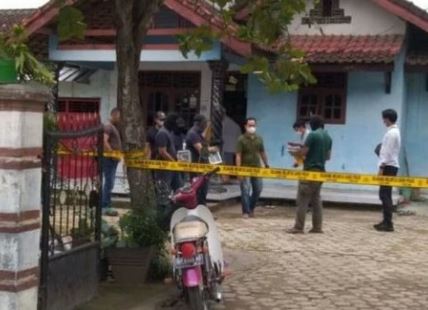 densus 88 tangkap terduga teroris di pesawaran lampung 18217