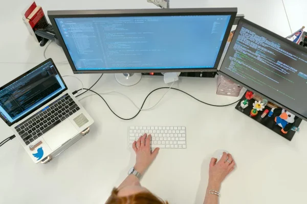 developer dan operator