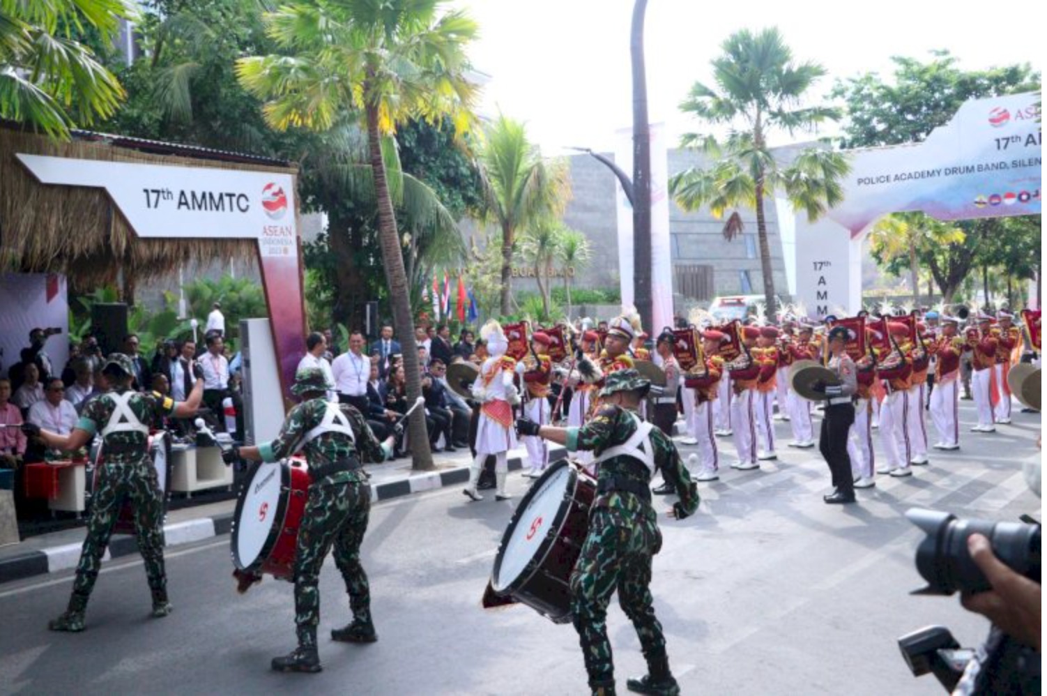 dibuka dengan parade drumband taruna akpol ammtc ke 17 di labuan bajo buat semua terpesona 62532