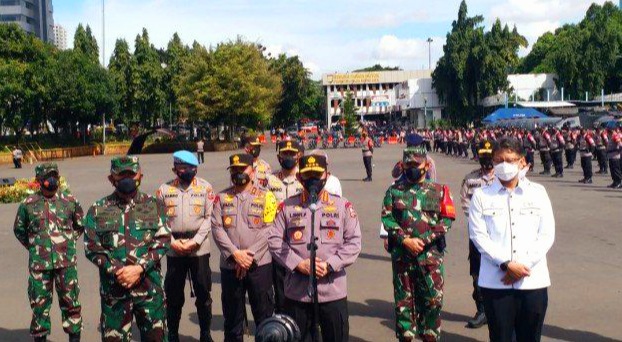 dihadiri menkes kapolri lepas 53 000 vaksinator dan tracer covid 19 30510