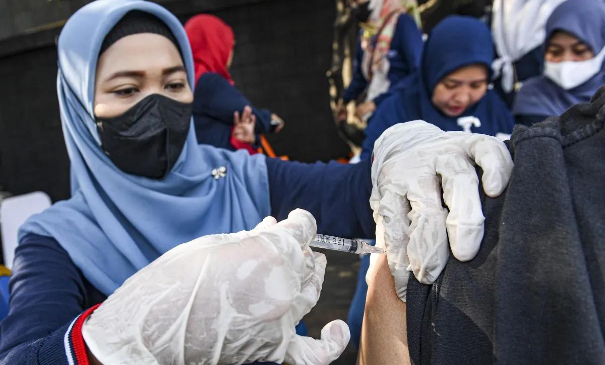 dinkes dki ingatkan pentingnya pakai masker selama libur nataru 67782