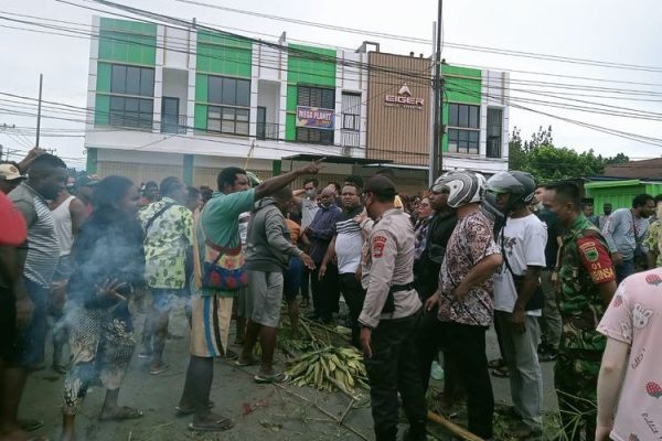dipicu unggahan berbau rasisme polda papua tangani aksi rusuh warga manokwari 21132