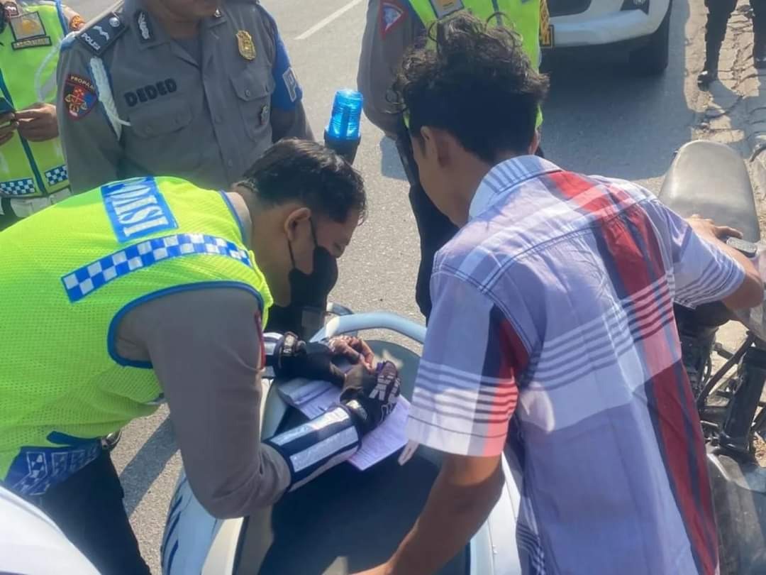 dirlantas polda sumatera utara gelar operasi lantas di jalan sm raja medan 71489