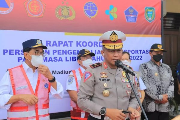 dirregident korlantas polri menjelaskan manfaat peralihan plat kendaraan hitam ke putih 22931