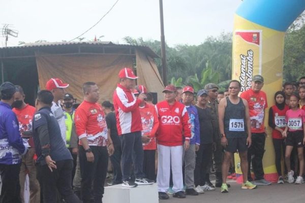 dirreskrimsus polda jambi ikut meriahkan hut ri ke 77 dengan lomba lari 10 km 49092