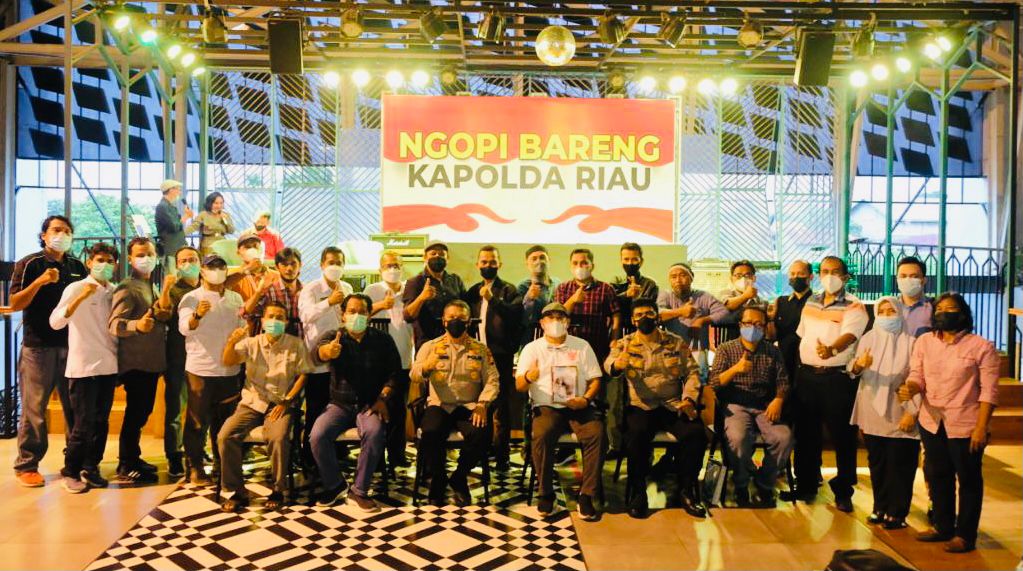 diskusi bersama ketua asosiasi dan pimpinan redaksi media kapolda ajak untuk jadikan riau lebih baik 24764