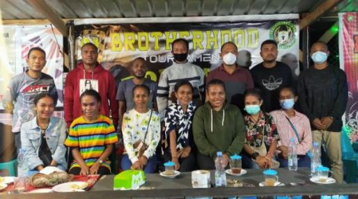 dit intelkam polda sultra silaturahmi dengan mahasiswa papua di kendari 9040