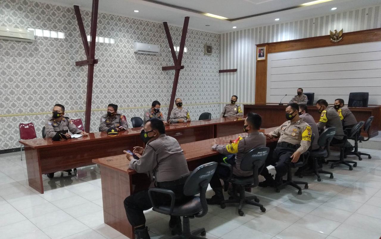ditbinmas polda banten gelar pembinaan personel bhabinkamtibmas sebagai tracer covid 19 13023