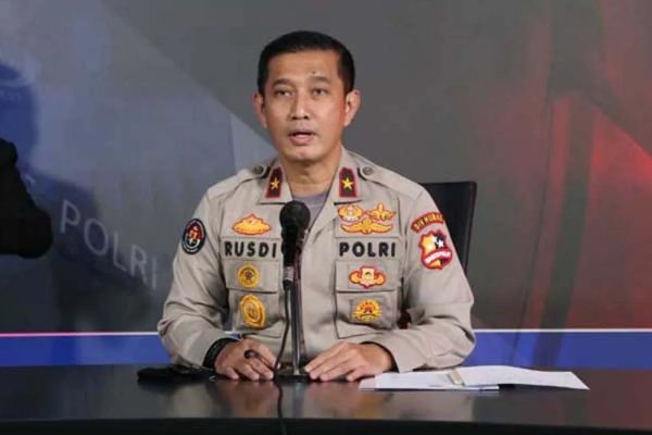 ditetapkan sebagai tersangka polri berhasil tangkap peretas situs setkab 26701