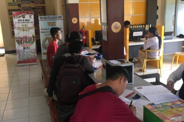 ditintelkam polda kalbar layani pembuatan skck online 19394