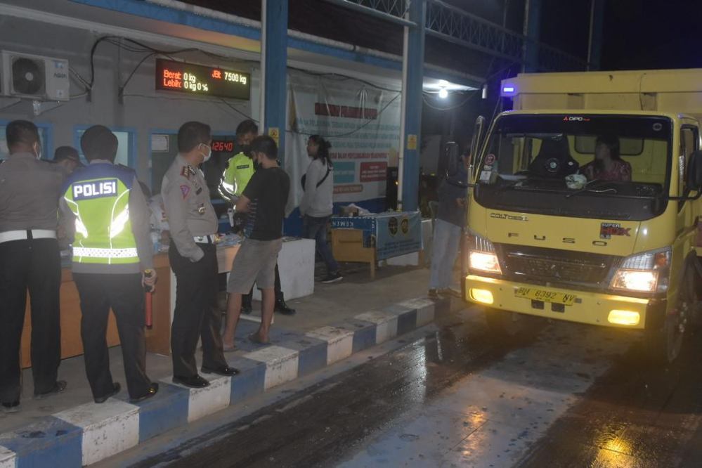 ditlantas polda jambi tilang 200 truk batubara terkait pelanggaran lalu lintas 17737