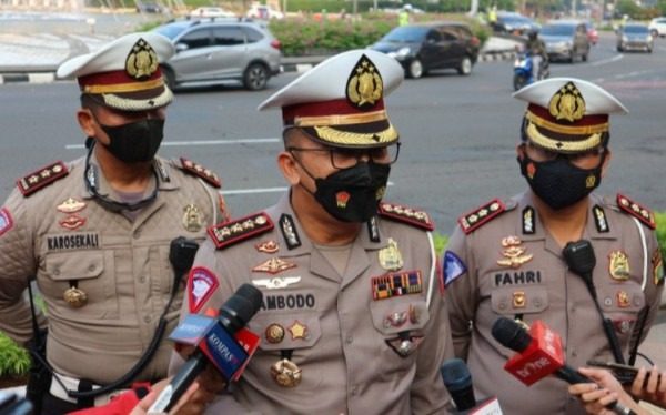 ditlantas polda metro jaya bersama pemprov dki berikan izin pada pesepeda keluar jalur saat jam dan hari tertentu 28698