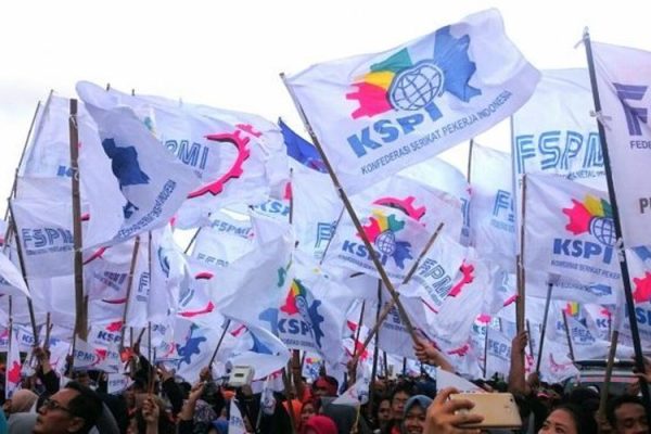ditlantas polda metro jaya kerahkan puluhan personel untuk mengamankan demo buruh 20932