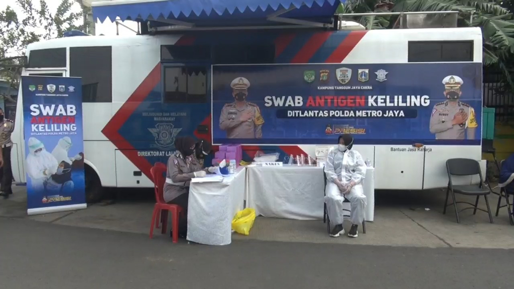 ditlantas polda metro jaya luncurkan mobil tes swab antigen keliling 20142