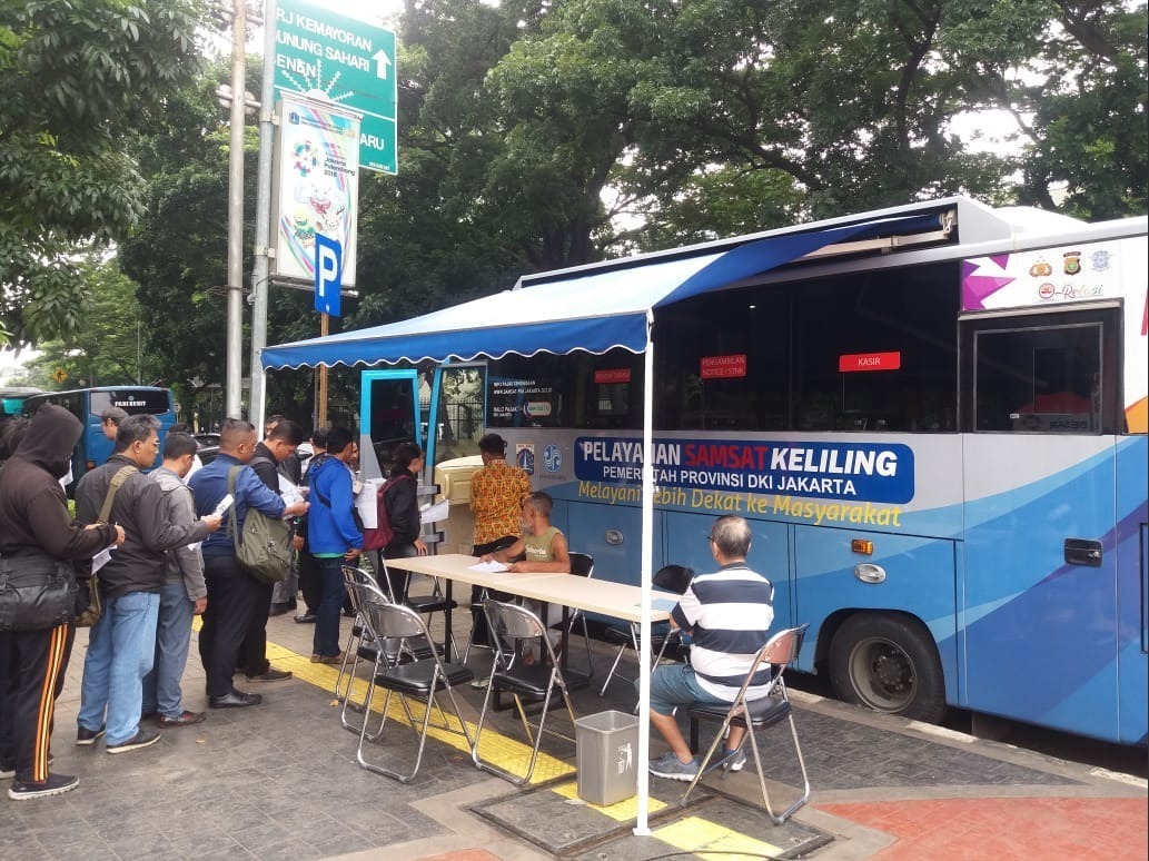 ditlantas polda metro jaya sediakan 14 layanan samsat keliling hari ini senin 10 mei 2021 20089
