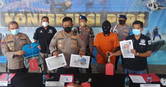 ditpolairud polda jatim ungkap penyelundupan baby lobster sebanyak 22 ribu ekor 16294