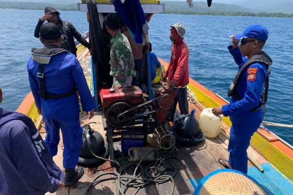 ditpolairud polda malut gelar patroli pegamanan di perairan maluku utara 72158