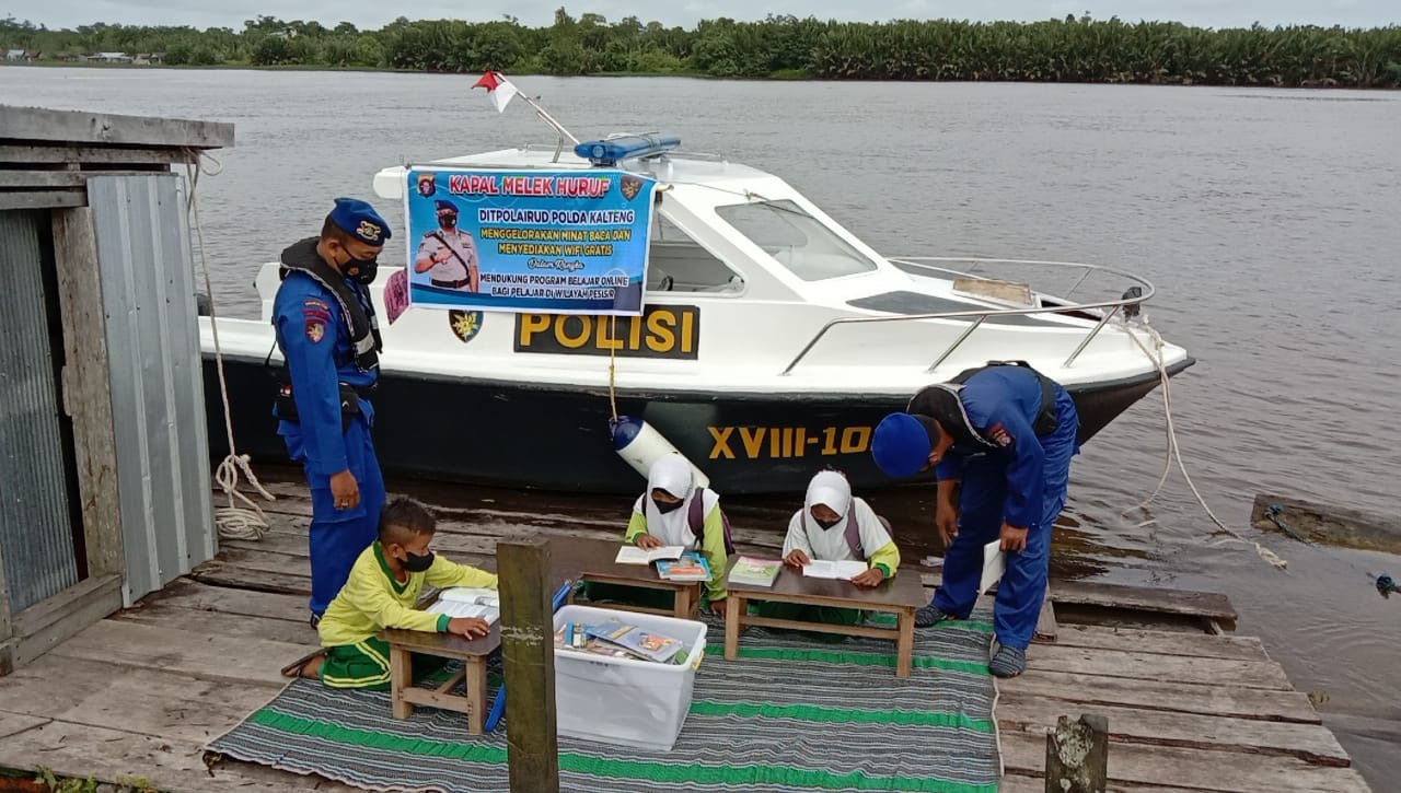 ditpolarud polda kalteng beri tambahan wawasan kepada anak anak pesisir dan pantai 18377
