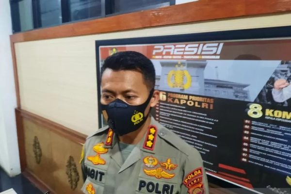 ditreskrimsus polda jambi amankan 13 pelaku judi togel online di jambi 16056