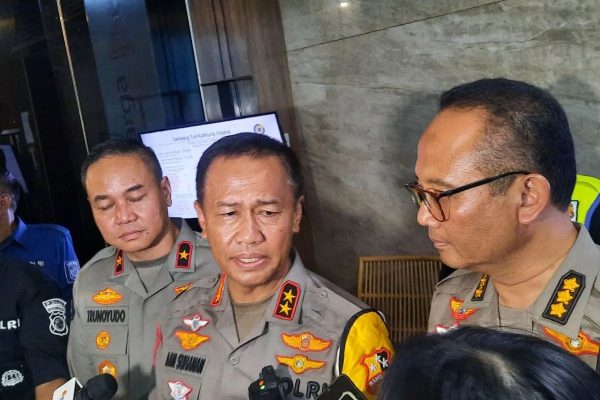 dua korban kecelakaan tol japek akan diserahkan kepada keluarga 72414