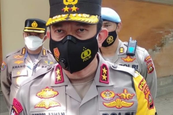 dukung gubernur kapolda bali intruksikan jajaran di pelayanan publik pakai endek 30637