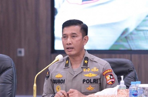 dukung menteri kkp polri siap awasi kebijakan pelarangan ekspor benur lobster 30683