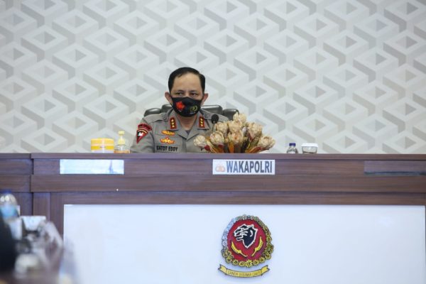 dukung percepatan penanganan covid 19 wakapolri beri arahan di mapolda jabar 34978