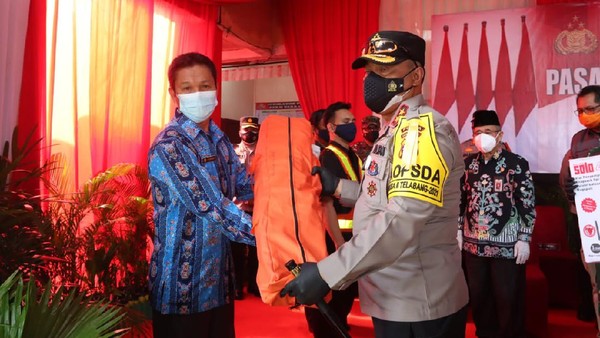 dukung ppkm mikro polda kalteng luncurkan pasar kahayan tangguh 30530