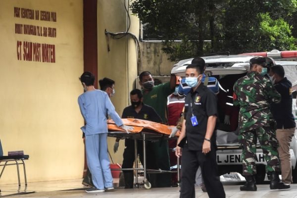 dvi polri sudah serahkan 23 jenazah korban sriwijaya air ke keluarga 33265
