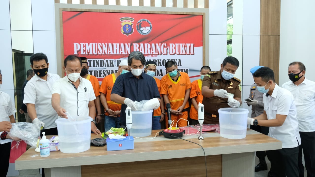 east kalimantan regional police destroys evidence of drugs operation during may 2021 39244