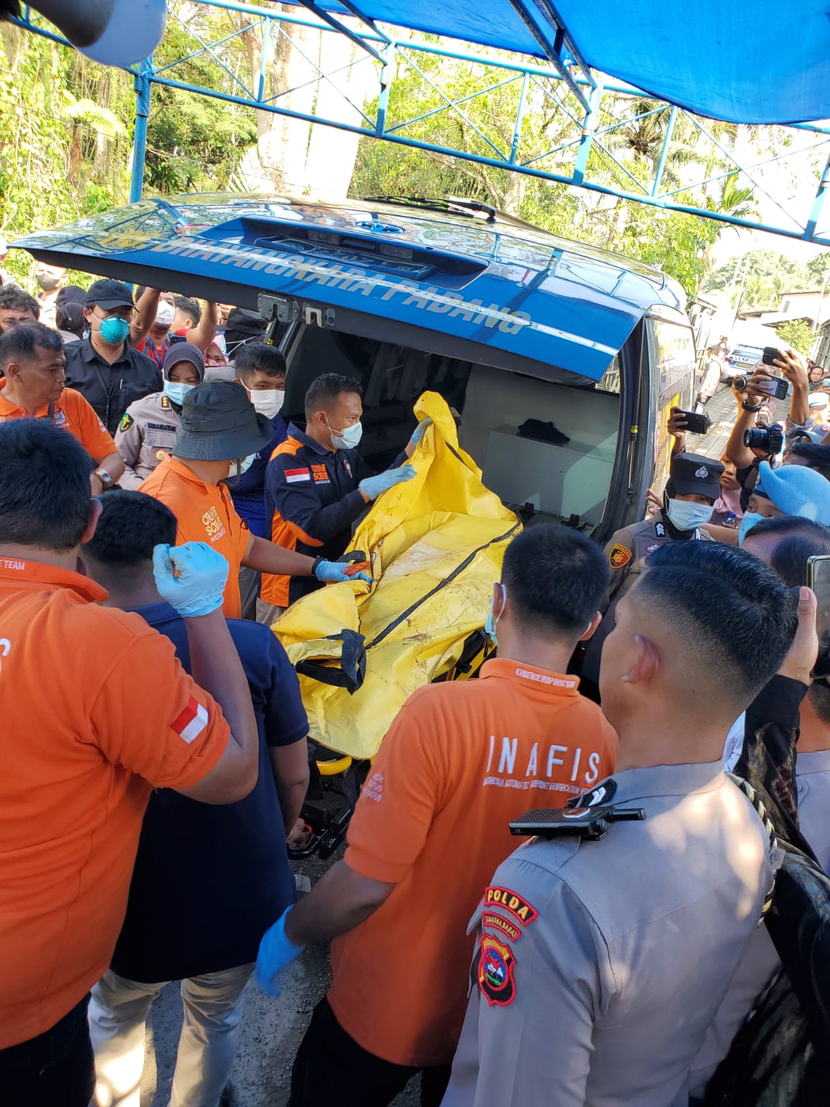 ekshumasi anak am berjalan lancar kapolda percayakan pada ahlinya 77385