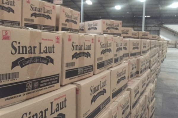 food task force polri found 32000 boxes of undistributed cooking oil in lampung 44915