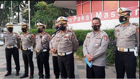 ganjil genap belum berlaku ditantas polda metro jaya pertimbangan menjaga physical distancing 19877