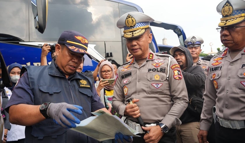 gelar ramp check korlantas polri pastikan keselamatan bus pariwisata 74598