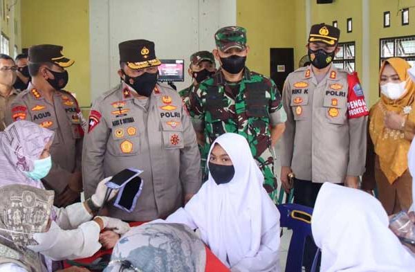 gelar vaksin 229 titik polda aceh sebanyak 32 239 orang berhasil di vaksin 37269