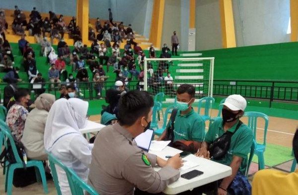 gerai vaksin presisi polda kalsel telah vaksin 12 686 orang 26900
