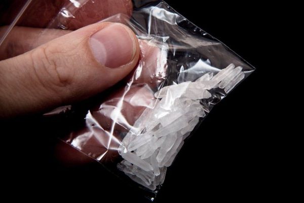 gerebek kontrakan di ciputat polisi berhasil menyita 15 kilogram sabu 49947