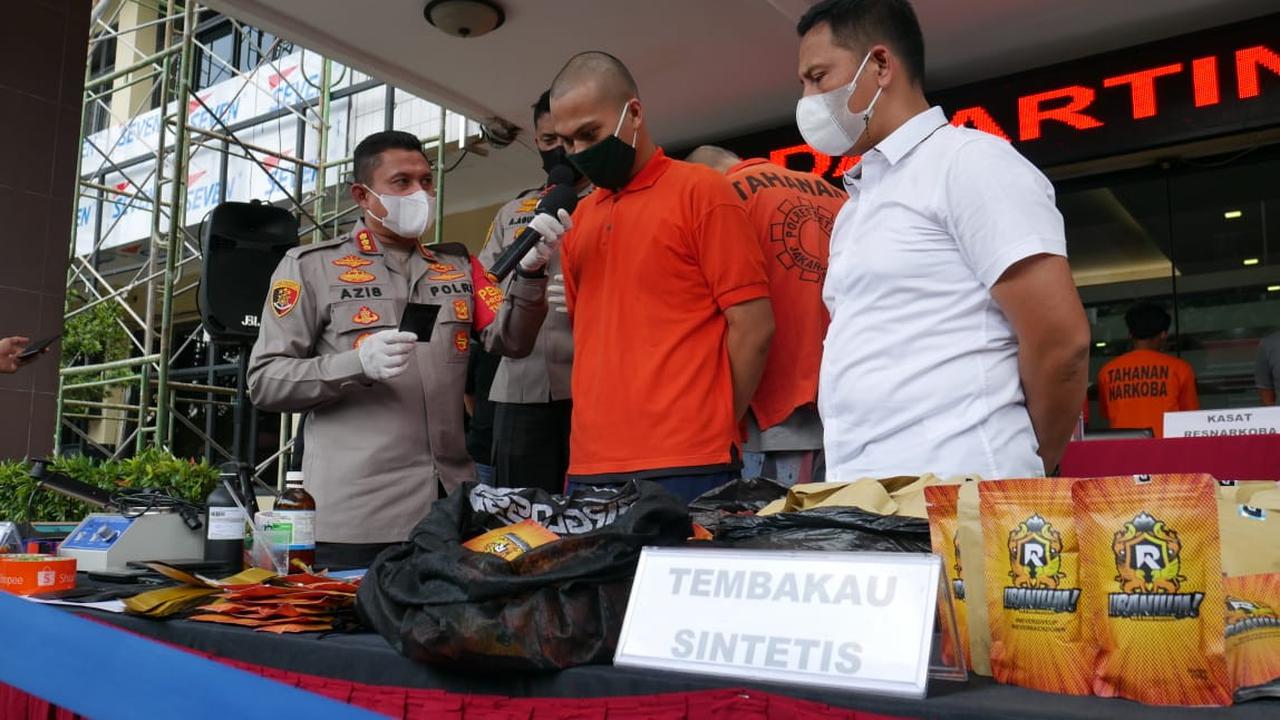 gerebek pabrik narkoba di bogor polres jaksel ungkap tembakau sintetis 150 kg 16267