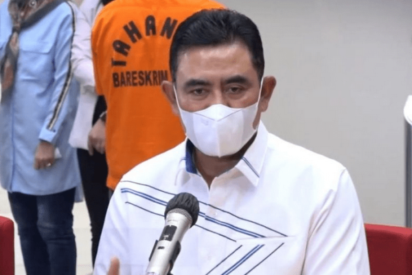 giliran vanessa khong dan ayahnya ditahan bareskrim polri 46188