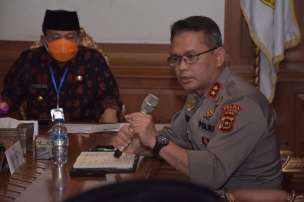 gubernur bersama kapolda jambi laksanakan rapat evaluasi cegah penyebaran covid 19 11346
