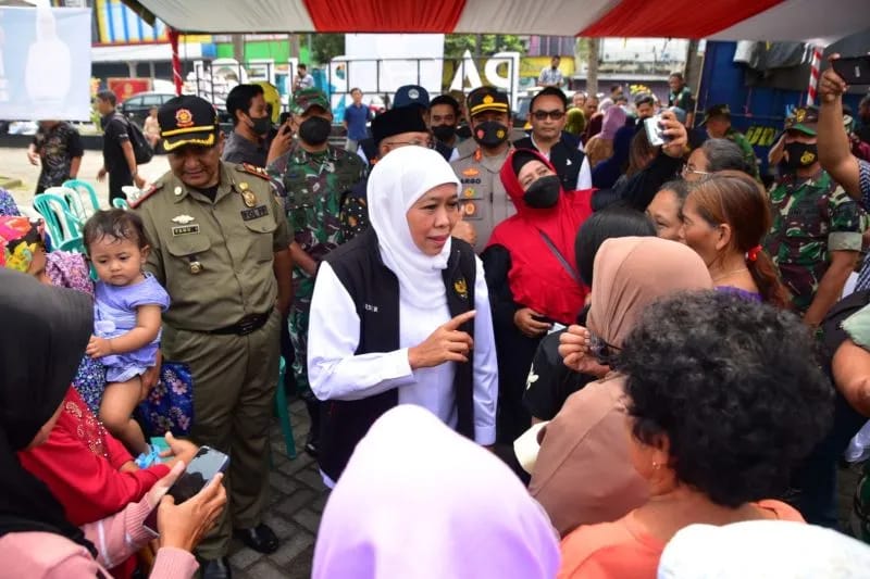 gubernur jatim gencar operasi pasar stabilkan harga beras 54469