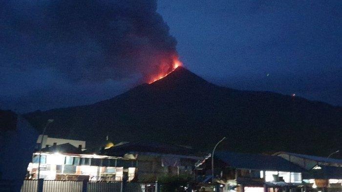 gunung karangetang masih berstatus siaga level iii 62538