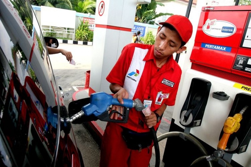 harga minyak dunia naik tajam ke level tertinggi selama satu pekan 59666