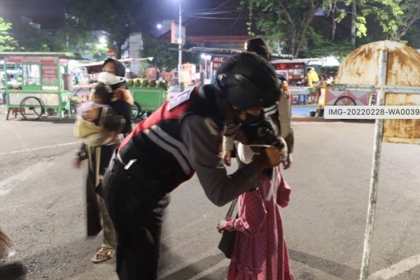 hari raya isra miraj tim pamor keris polres pasuruan kota tetap gencarkan patroli prokes 21122